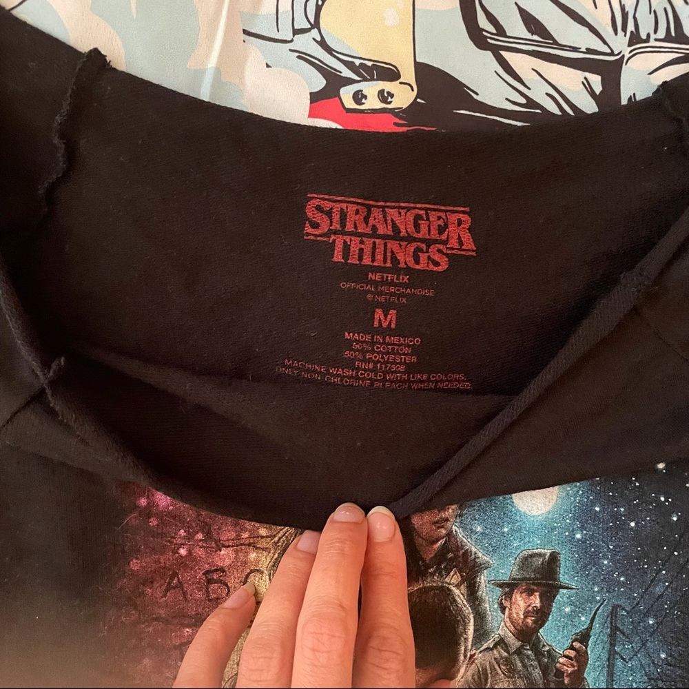 Stranger things top medium - Picture 2 of 3